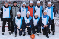 Команда ТУСУРа лидирует в региональных соревнованиях по зимнему футболу