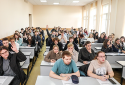 Студенты и сотрудники ТУСУРа приняли участие во всероссийской акции «Спортивный диктант - 2025»