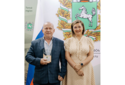 Источник фото: Федерация пауэрлифтинга Томской области
